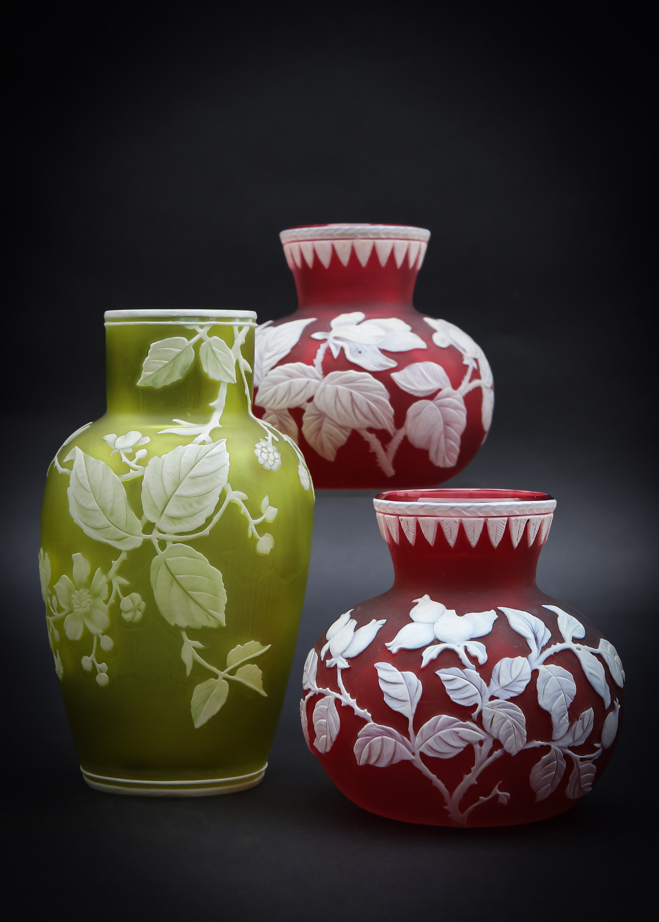 An Auctioneer’s Guide to Collecting Cameo Glass | Catherine Southon
