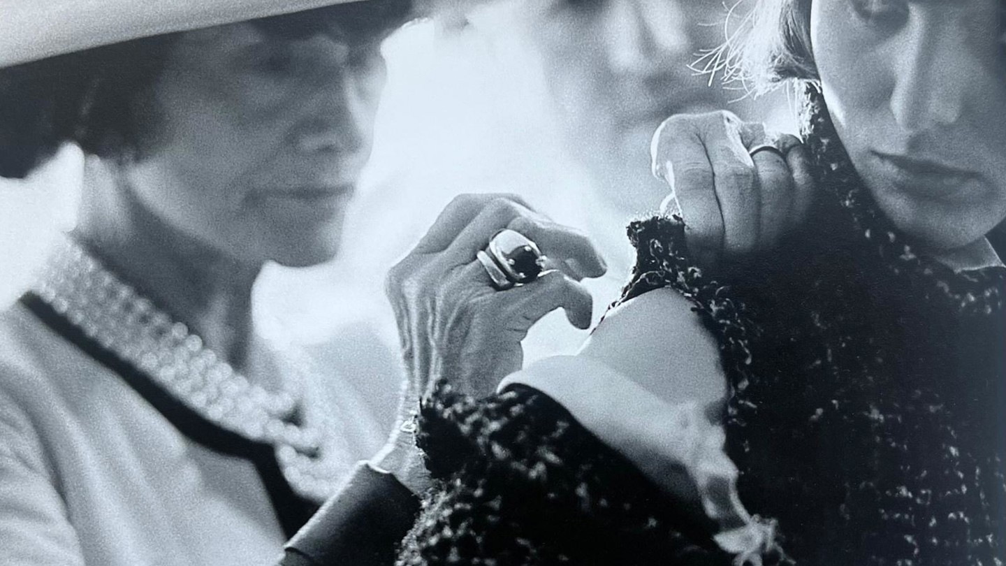 Chanel Book 8