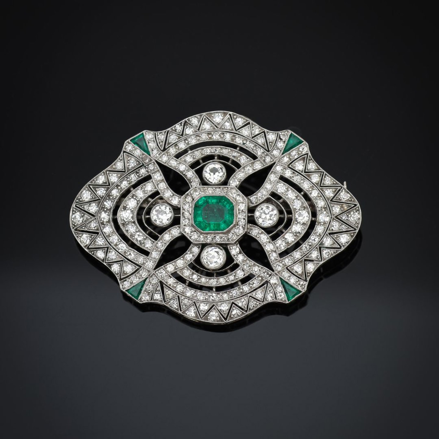 Emerald Brooch 2 (2)